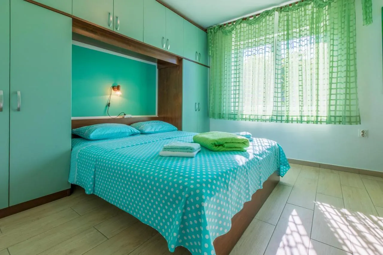 Apartment Apartman Mladenka Dramalj