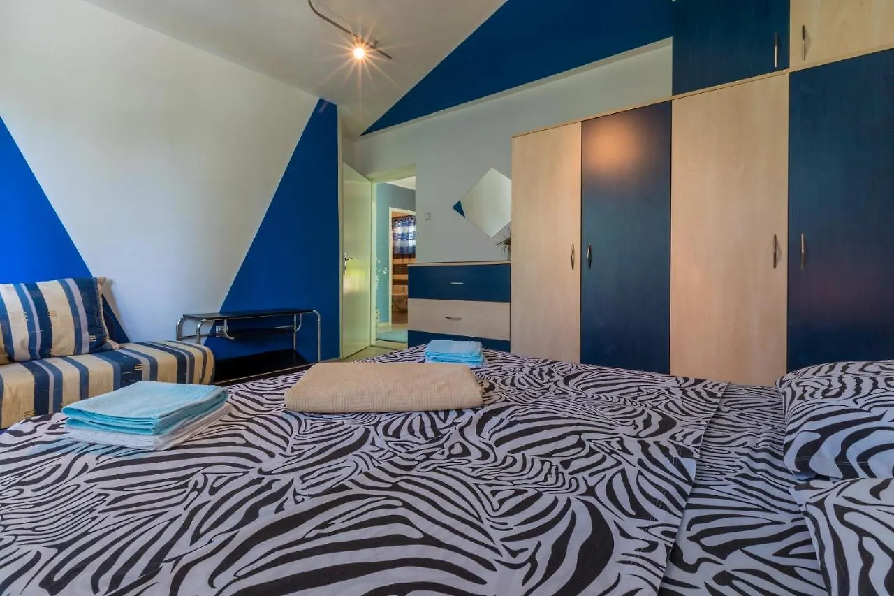 Apartment Apartman Mladenka Dramalj