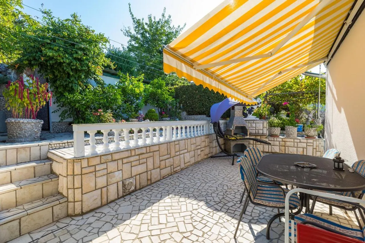 Apartman Mladenka Dramalj Apartment